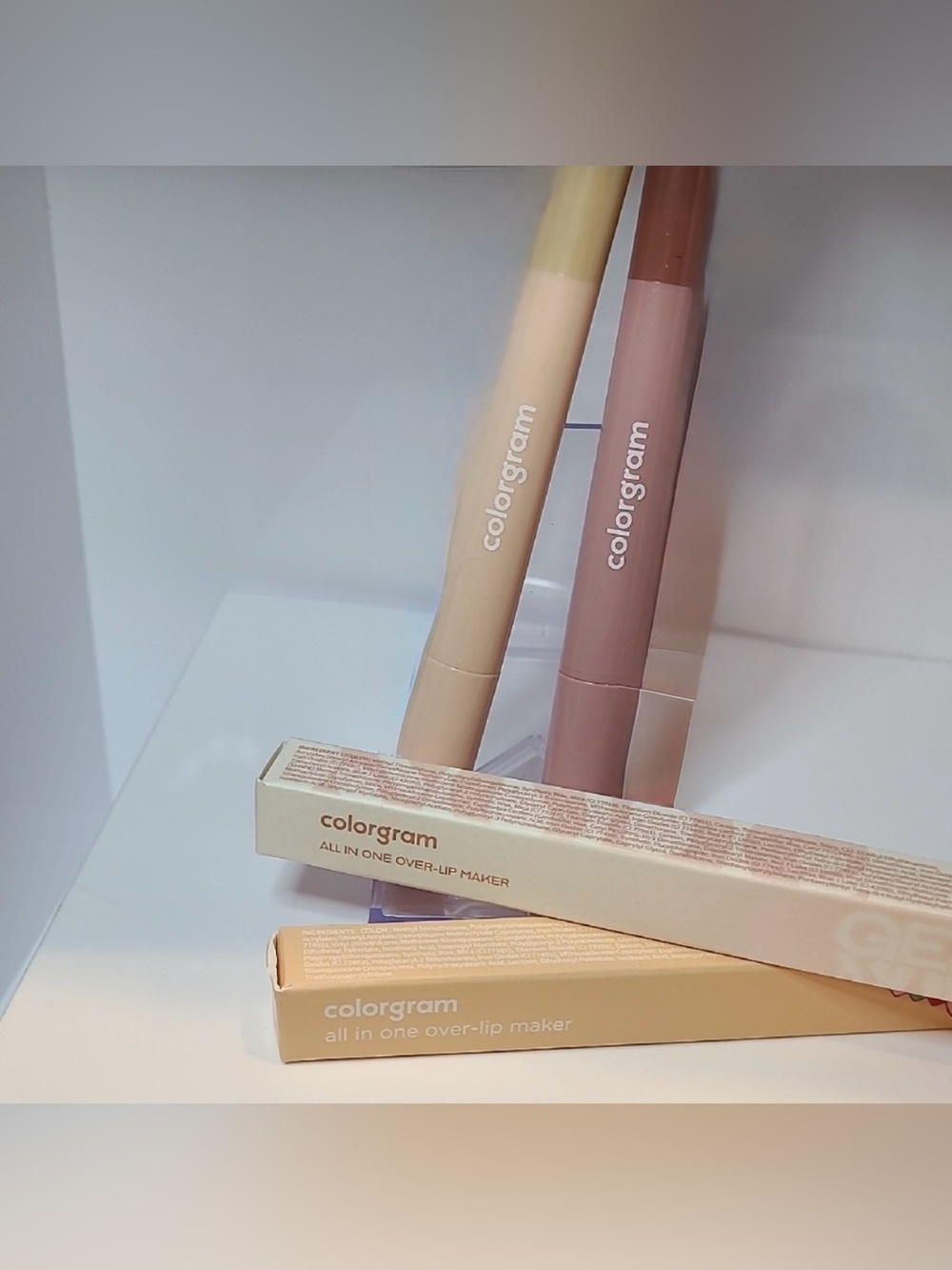 colorgam All-in-One Over-Lip Maker set of two 
Rose Beige and Peach Beige